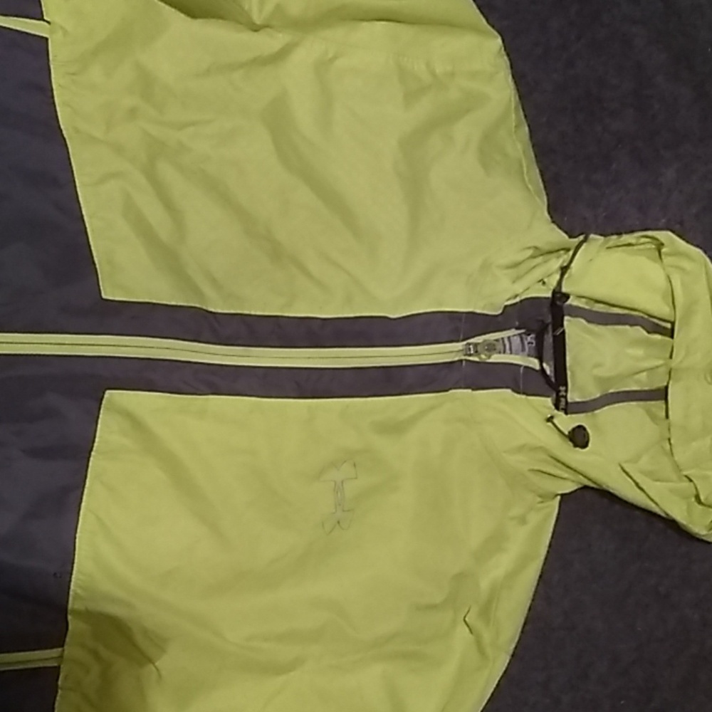 Underarmour rain coat - Picture 4 of 4